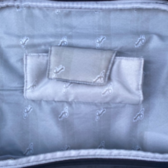 NEW Skyway - Black nylon overnight bag, Size: 25”W x 11”H x 7”D - Picture 10 of 14